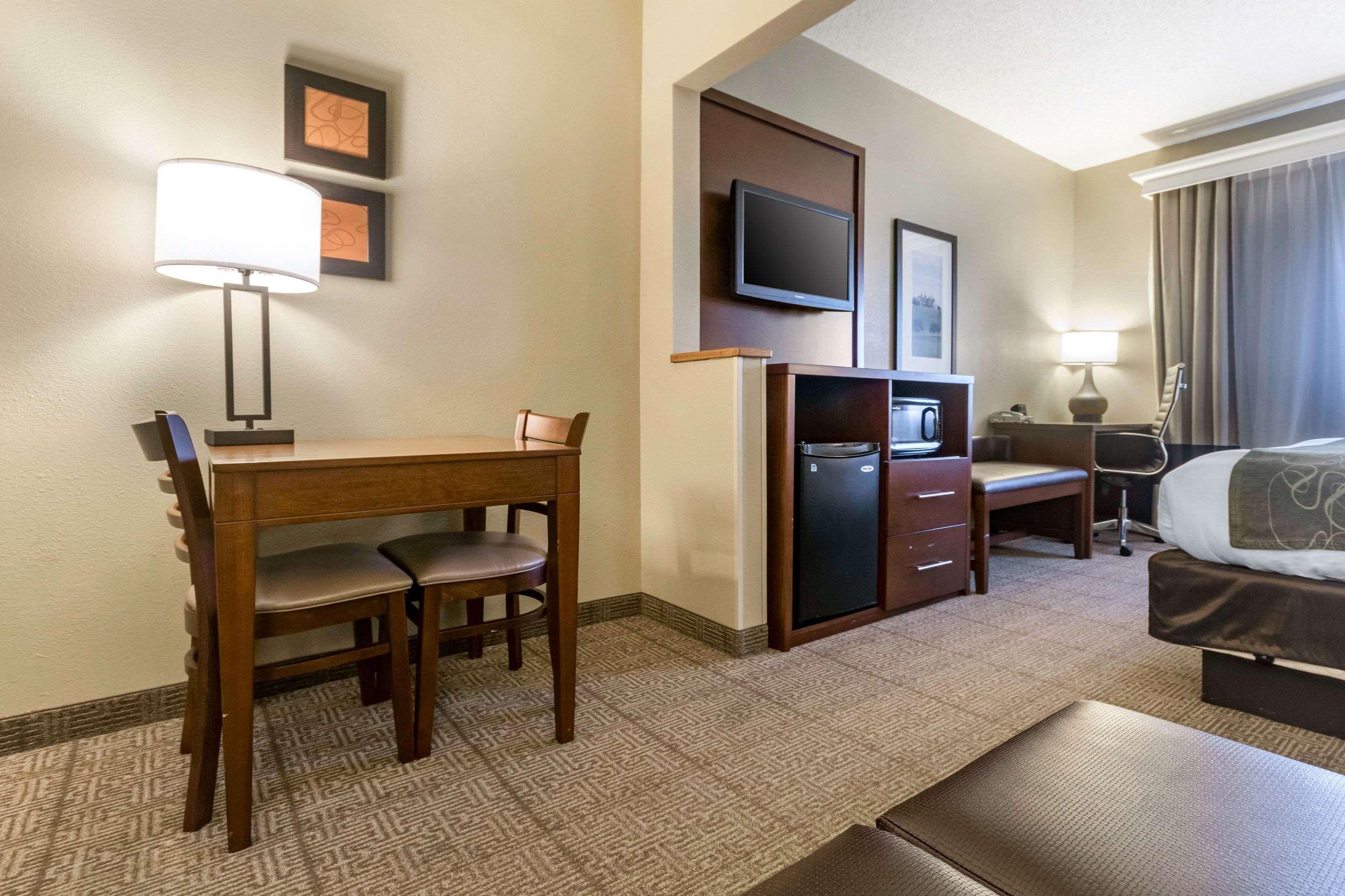 Comfort Suites Keeneland Lexington Extérieur photo