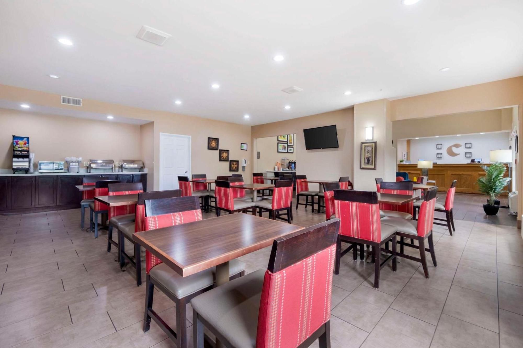 Comfort Suites Keeneland Lexington Extérieur photo